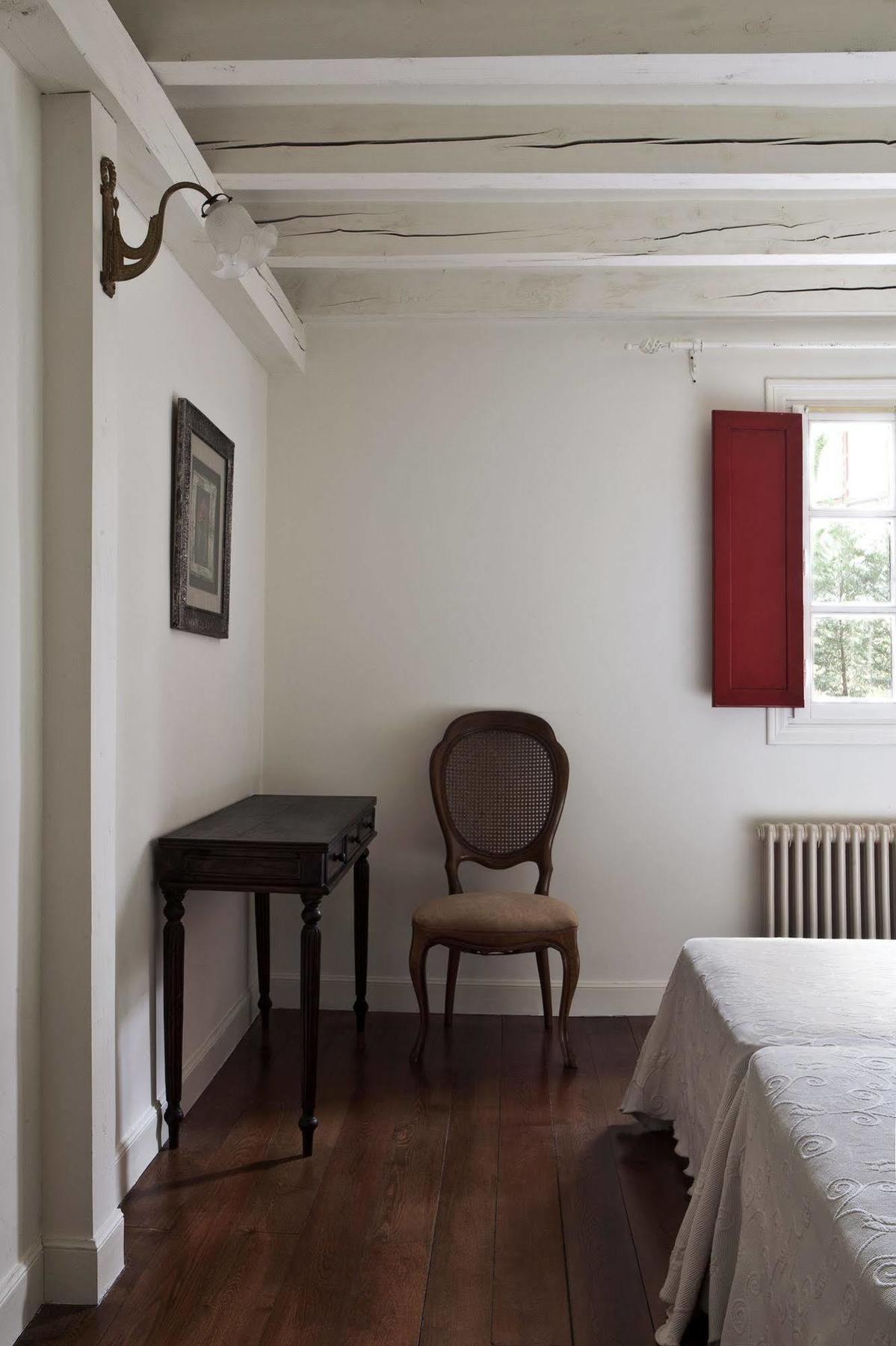 Hotel Iraragorri Galdakao Bagian luar foto